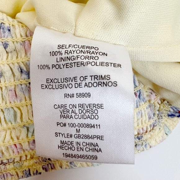 NEW Gianni Bini Floral Pastel Yellow Ruffle Neckline Chiffon Cropped Top Medium - Picture 11 of 11